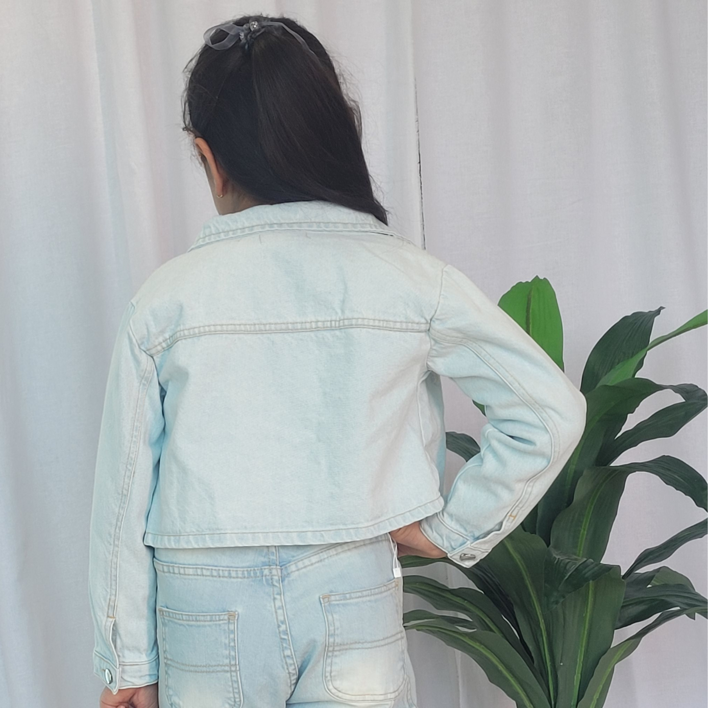 Veste jean avec broderie